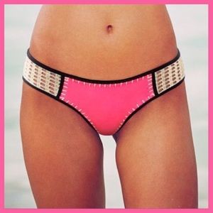 BRAND 🆕 w/ tag !!! VS bikini bottom